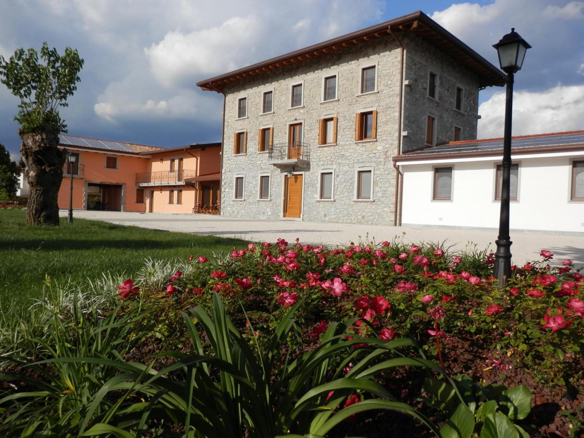 奇尼农庄住宿加早餐旅馆 Povoletto 外观 照片