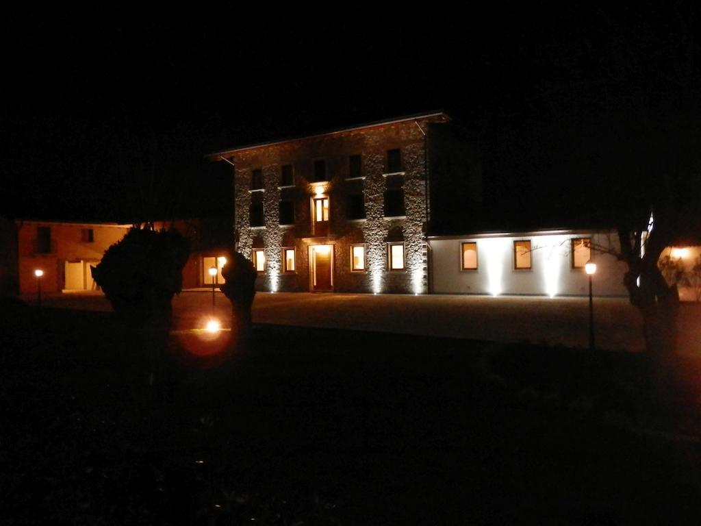 奇尼农庄住宿加早餐旅馆 Povoletto 外观 照片